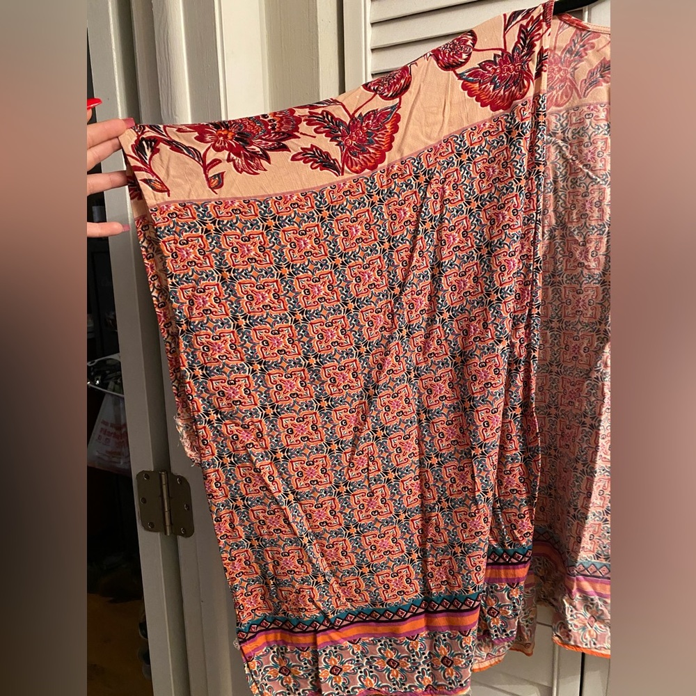 Shawl - Picture 2 of 2